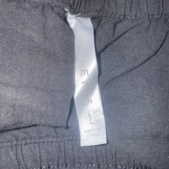 WOMEN’S FABLETICS WIDE LEG PANTS • LARGE - Picture 4 of 5